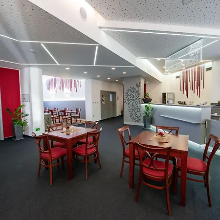 Eden Hotel