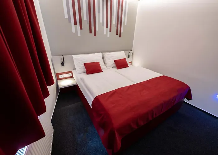 Eden Hotel 3*